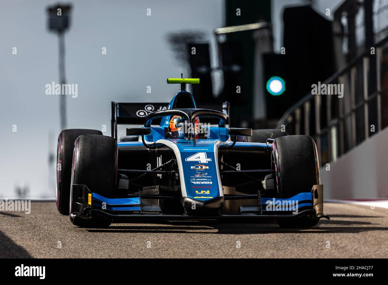 04 Drugovich Felipe (BRA), Uni-Virtuosi Racing, Dallara F2, action lors de la ronde 8th du Championnat de Formule 2 de la FIA 2021 du 10 au 12 décembre 2021 sur le circuit Yas Marina, à Yas Island, Abu Dhabi - photo: Diederik Van Der Laan/DPPI/LiveMedia Banque D'Images