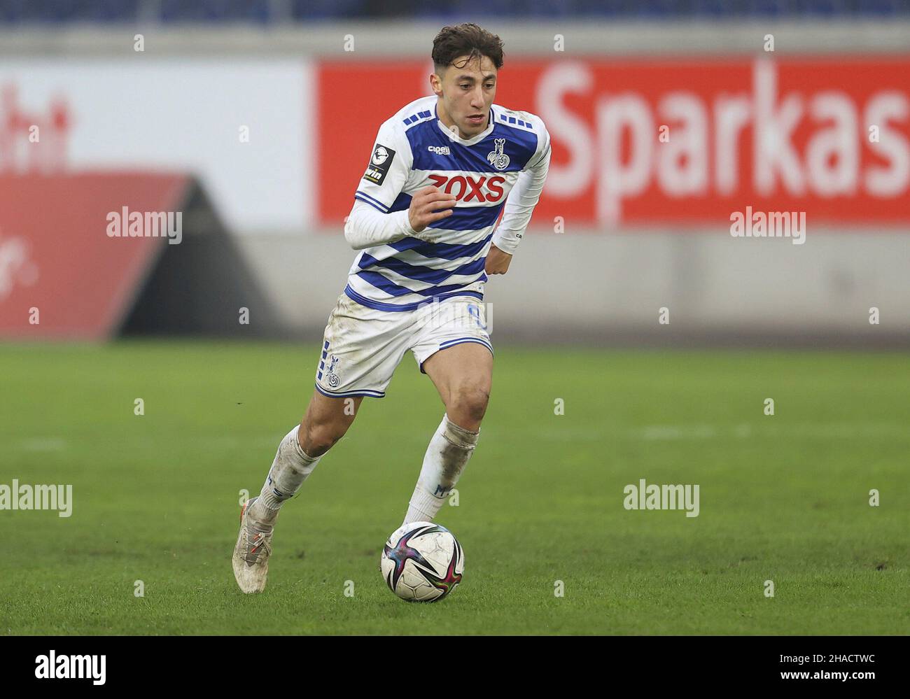 Firo: 11.12.2021 Fuvuball: Football: 3rd Bundesliga, saison 2021/2022 MSV Duisburg - SC Verl action individuelle, Alaa Bakir, Banque D'Images