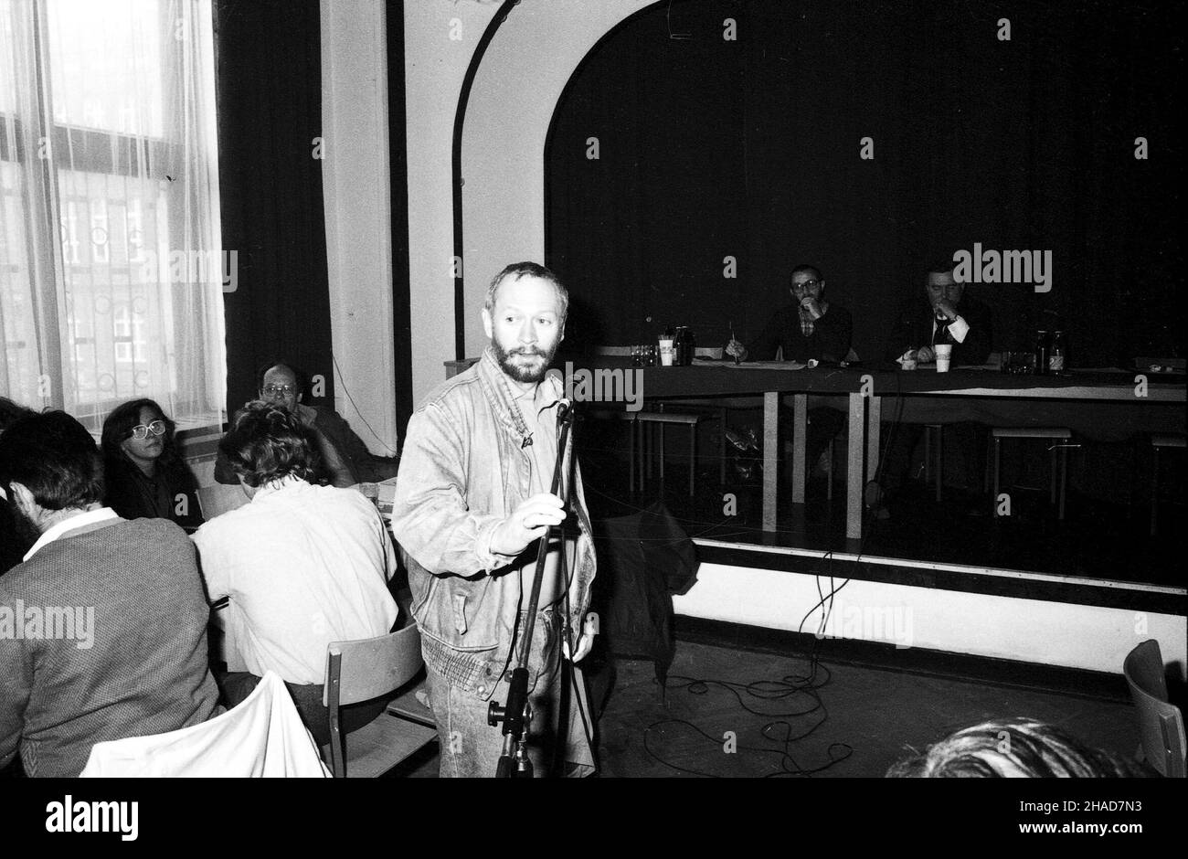 1989 r.olidarnoœæ wspó³organizator strajku W Stoczni Gdañskiej Lech Wa³esa (P), Micha³ Boni (C). soa PAP/ Stefan Kraszewski Dok³adne miejsce i data nieznane. Banque D'Images