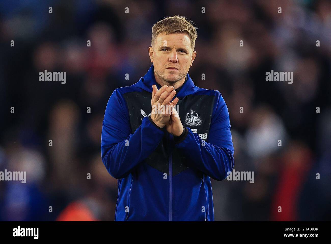 Eddie Howe Manager de Newcastle United applaudit les fans de voyage à la fin du match Banque D'Images