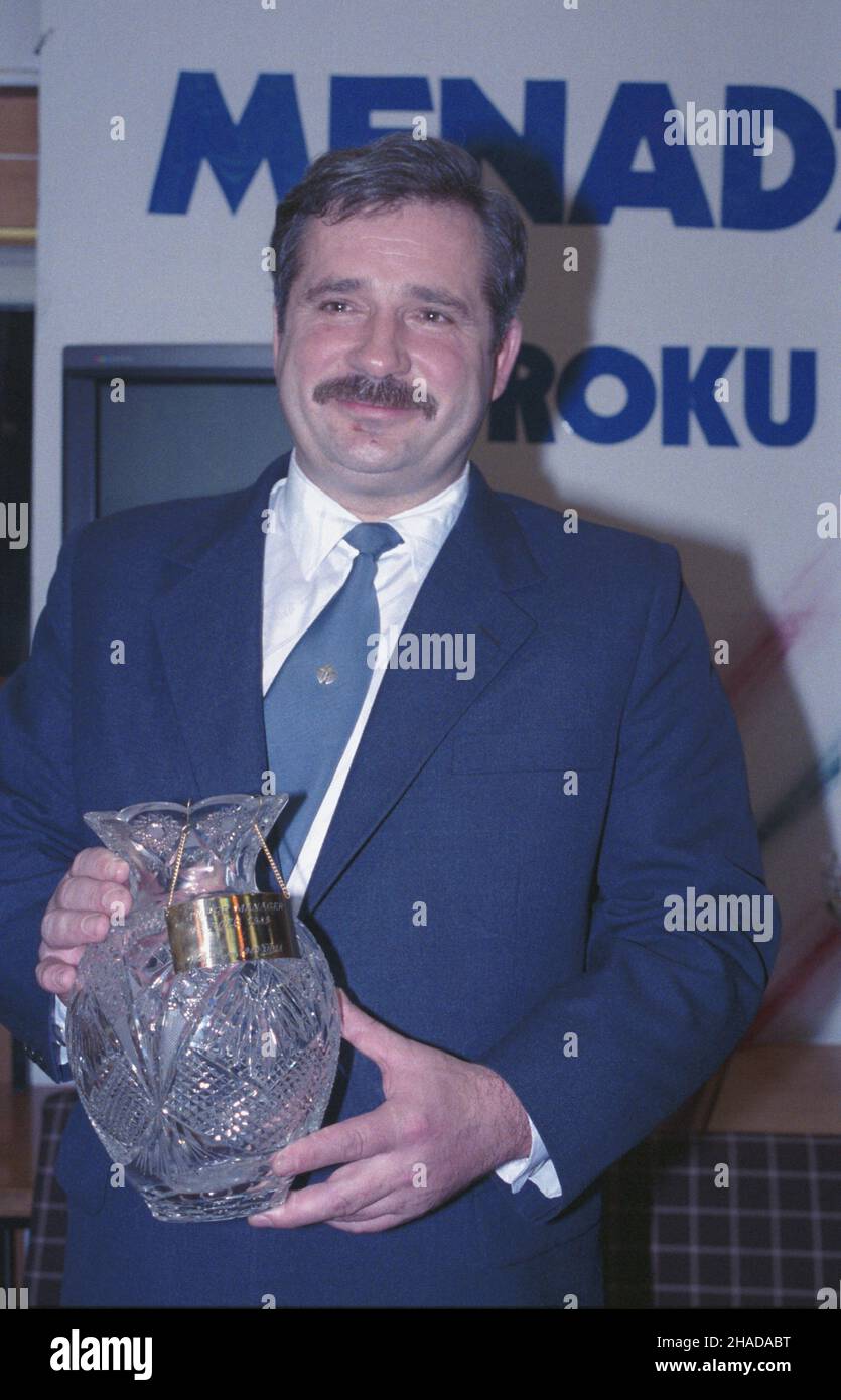 Varsovie 28.12.1989.Konkurs Menad¿er Roku 1989.NZ. laureat, szef korporacji Przymierze Krzysztof Habich. wb PAP/Ireneusz SobieszczukVarsovie, le 28 décembre 1989.Le concours Manager de l'année 1989.Photo : lauréat, président de la société Przymierze Krzysztof Habich. wb PAP/Ireneusz Sobieszczuk Banque D'Images