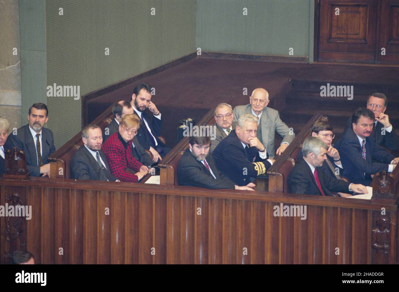 Varsovie 25.11.1991.Inauguracyjne posiedzenie Sejmu RP i kadencji z udzia³em prezydenta RP Lecha Wa³êsy.Do prawej: Sekretarz stau W Ministerstwie SpRAW Zagranicznych Jerzy Makarczyk, ministre, szef Urzêdu Rady Ministrów Krzysztof ¯abiñski, wiceprezes Rady Ministrów, ministre Leszek Balcerowicz, ministre de G³êbocki Marezostoroštowski, ministre de Ko³odziejczyk, ministre de Marezostori Kra Kra Kra Kra Kra Kra Kra Kra, ministre de kra Kra Kra Kra Kra, ministre de kra Kra Kra Kra Kra Kra Kra Kra, ministre de kra Kra Kra Kra Kra Kra Kra Kra, ministreministre spraw wnewnêtrznych Henryk Majewski, rzecznik prasowy rz¹du Andrzej Zarêbski, ministre przemys³u Banque D'Images