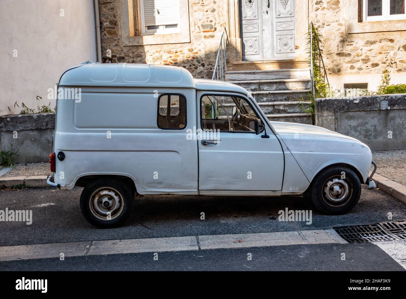 Fourgonnette Classic White Renault 4 fourgon Banque D'Images