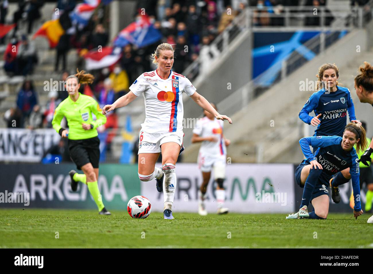 Paris, France.12th décembre 2021.Amandine Henry de l'Olympique Lyonnais lors du championnat féminin de France, D1 Arkema football match entre le FC Paris et l'Olympique Lyonnais (OL) le 12 décembre 2021 au stade Charlety à Paris, France.Photo de Victor Joly/ABACAPRESS.COM crédit: Victor Joly/Alay Live News Banque D'Images