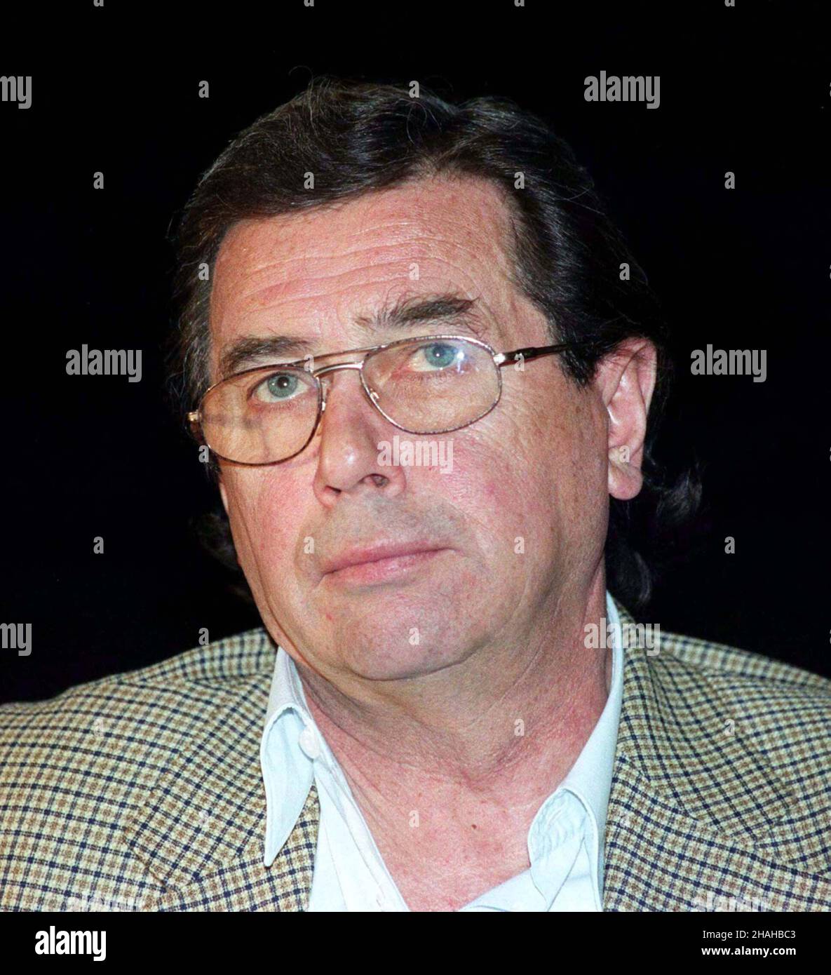 Varsovie, 07.06.2000.Janusz Gajos, aktor.(m.) PAP/Radek PietruszkaVarsovie, 07.06.2000.L'acteur polonais Janusz Gajos.(m.) PAP/Radek Pietruszka Banque D'Images