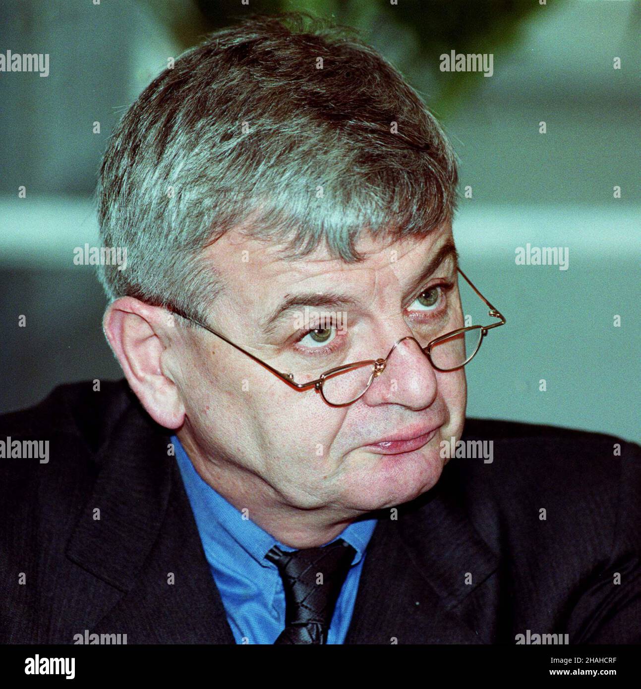 Varsovie, 15.11.2000.Ministre sprw zagranicznych Niemiec Joschka Fischer W Warszawie.(m.) PAP/Radek PietruszkaVarsovie, 15.11.2000.Le ministre allemand des Affaires étrangères Joschka Fischer à Varsovie.(m.) PAP/Radek Pietruszka Banque D'Images