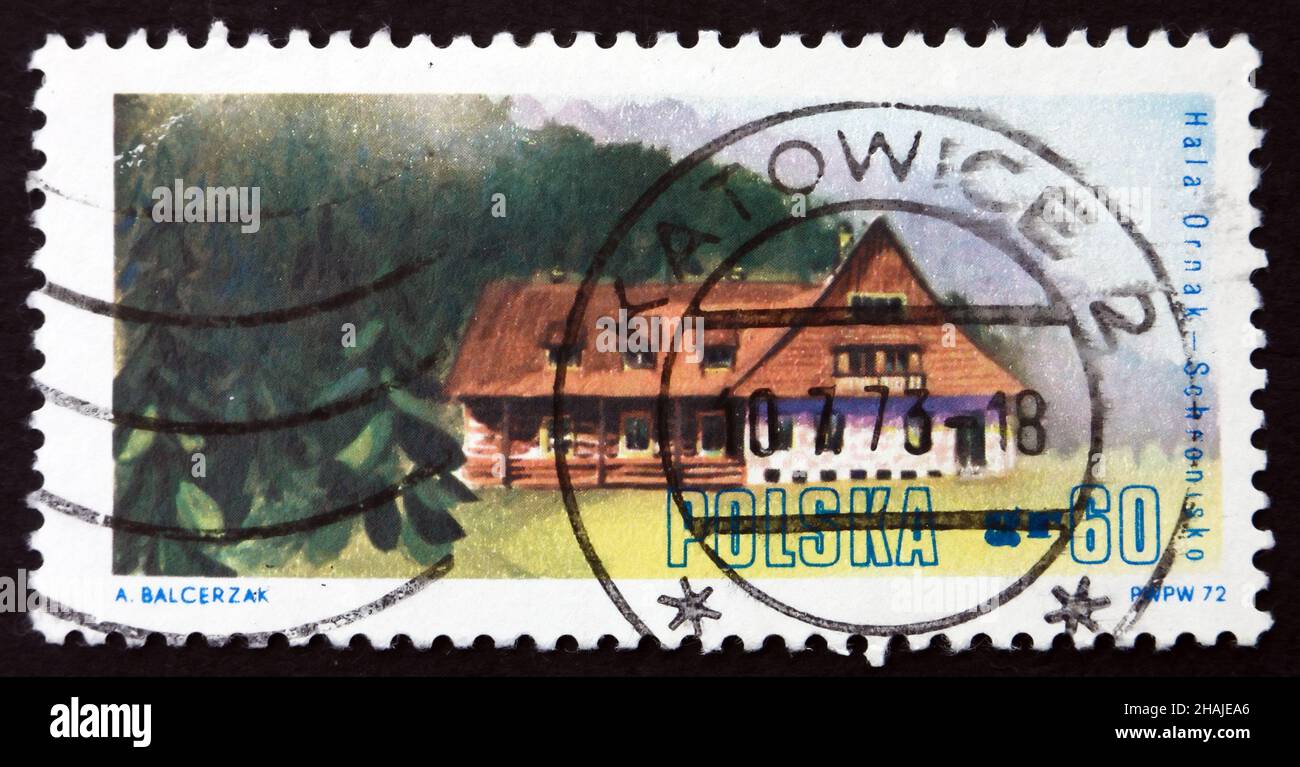 POLOGNE - VERS 1972 : un timbre imprimé en Pologne montre Hala Ornak, West Tatra, Mountain Lodge dans le parc national de Tatra, vers 1972 Banque D'Images