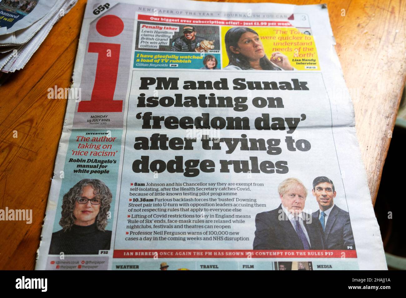 Boris Johnson 'PM et Sunak isolant sur le 'jour de la liberté' après avoir essayé de contourner les règles 'i titre du journal première page 19 juillet 2021 Londres Angleterre Royaume-Uni Banque D'Images
