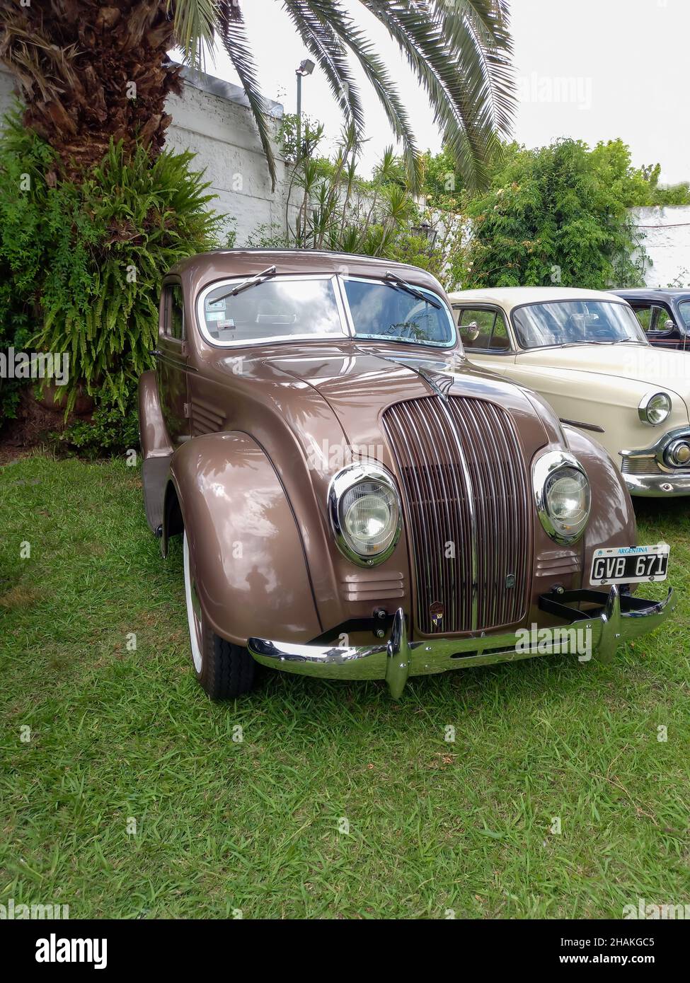 LOMAS DE ZAMORA - BUENOS AIRES, ARGENTINE - 05 décembre 2021 : ancien Chrysler de Soto Airflow deux portes coupé vers 1935.Vue avant.CADE Banque D'Images