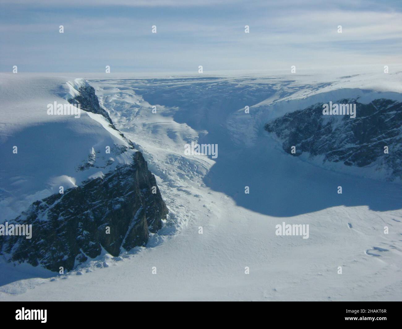 Walgreen Coast, Marie Byrd Land, Antarctique.5th novembre 2015.De nombreux glaciers ont pu être observés pendant le vol de l'opération Ice Bridge le 4 novembre 2009.Le vol de basse altitude a recueilli des données sur le plateau glaciaire de Larsen et de nombreux glaciers qui existent dans la péninsule antarctique.Crédit: Jim Yungel/NASA crédit: NASA/ZUMA Press Wire Service/ZUMAPRESS.com/Alamy Live News Banque D'Images