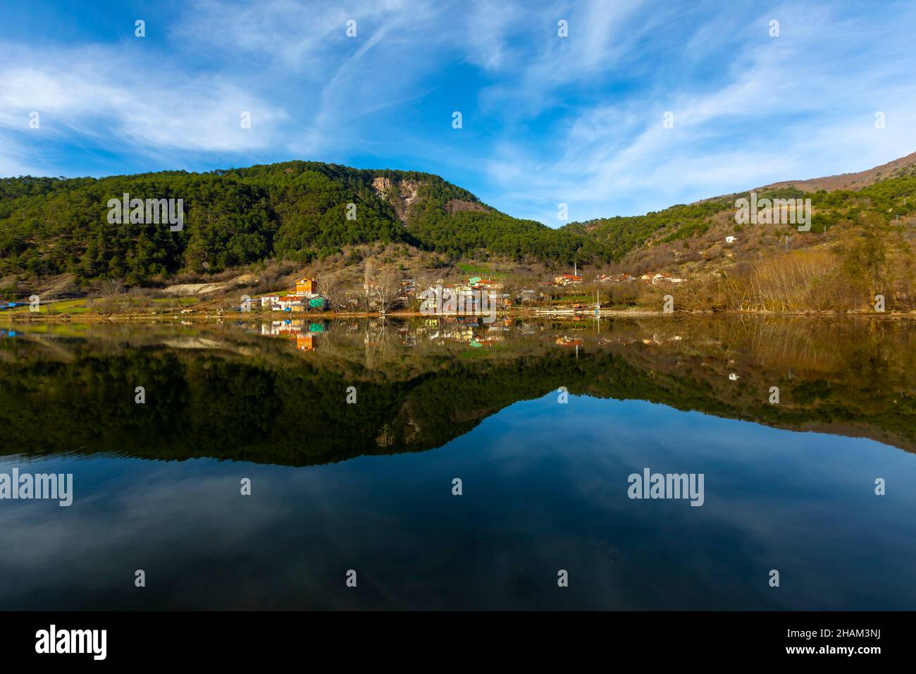 Moulins à vent du lac Cubuk (Çubuk Gölü), Goynuk - Bolu - Turquie Banque D'Images