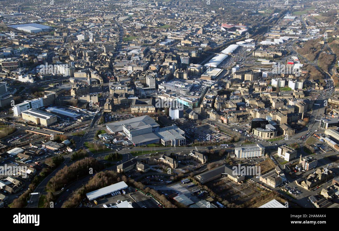 Vue aérienne du centre-ville de Bradford avec le Leisure Exchange, Vicar Lane au premier plan Banque D'Images