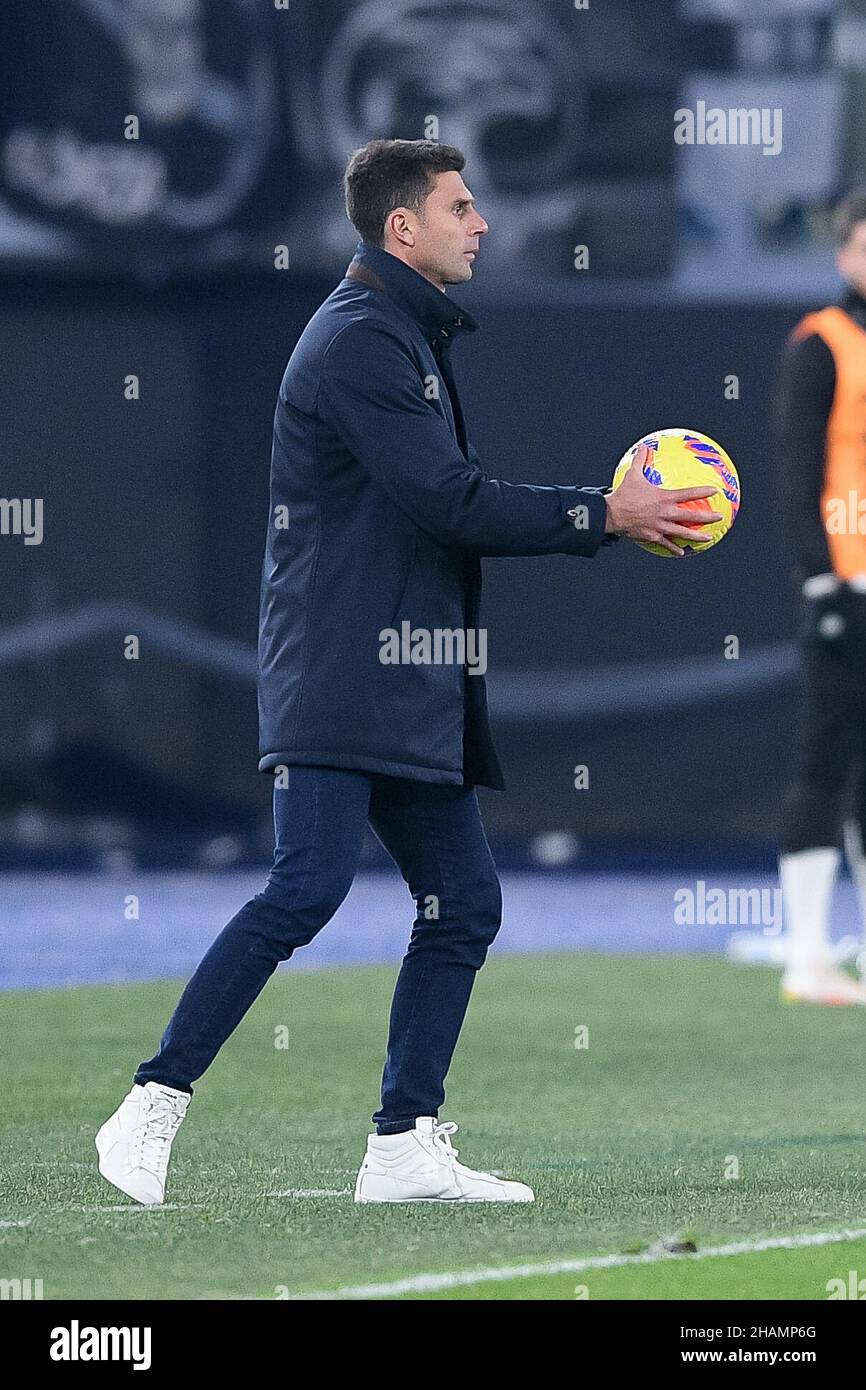 Rome, Italie.13th décembre 2021.Thiago Motta Manager de Spezia Calcio regarde pendant la série Un match entre Roma et Spezia Calcio au Stadio Olimpico, Rome, Italie, le 13 décembre 2021.Credit: Giuseppe Maffia/Alay Live News Banque D'Images