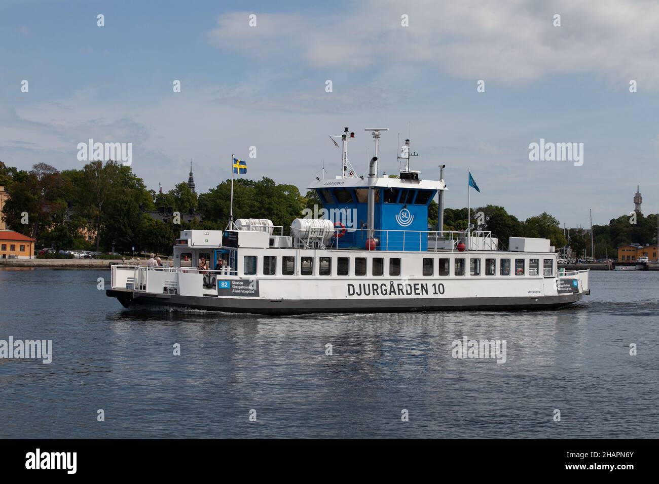 Stockholm, Suède - 12 août 2020 : le ferry de banlieue public appelé Djurgården ferry ou Djurgårdsfärjan en suédois.Sur le chemin de Djurgården à t Banque D'Images