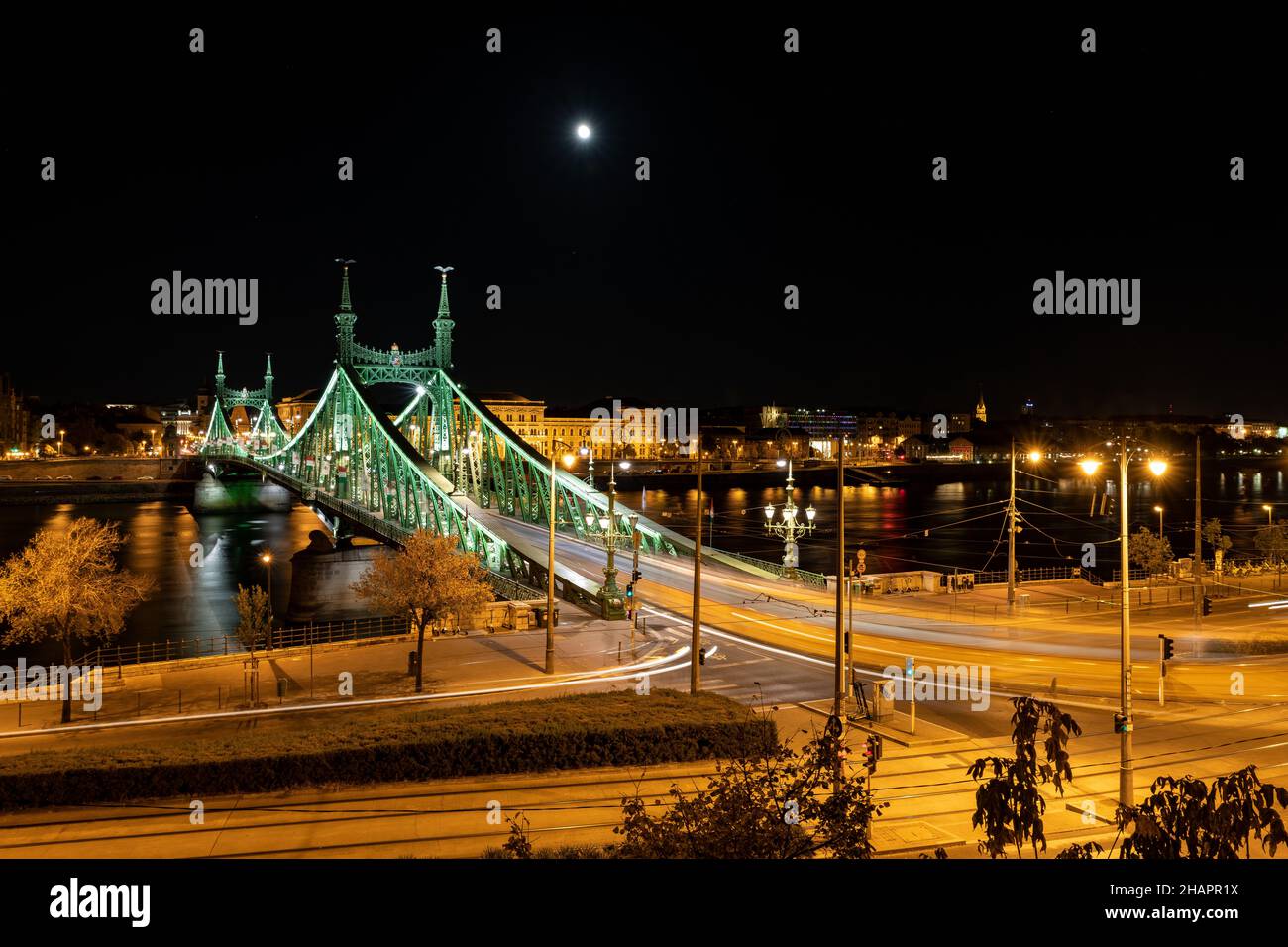 Liberty Bridge de nuit, Budapest Banque D'Images