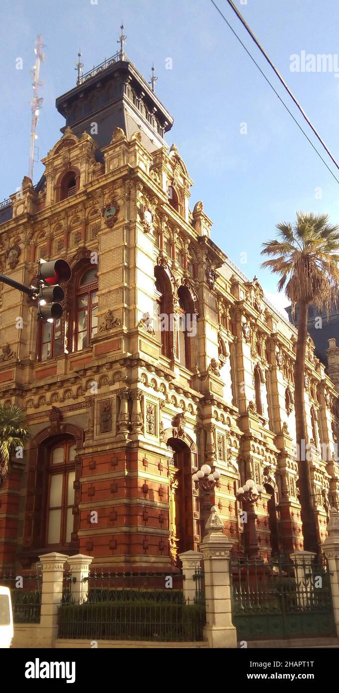 Vue de façade du Palacio de Aguas Corrientes dans un style néoclassique, Buenos Aires, Argentine Banque D'Images Vue de façade du Palacio de Aguas Corrientes dans un style néoclassique, Buenos Aires, Argentine Banque D'Images