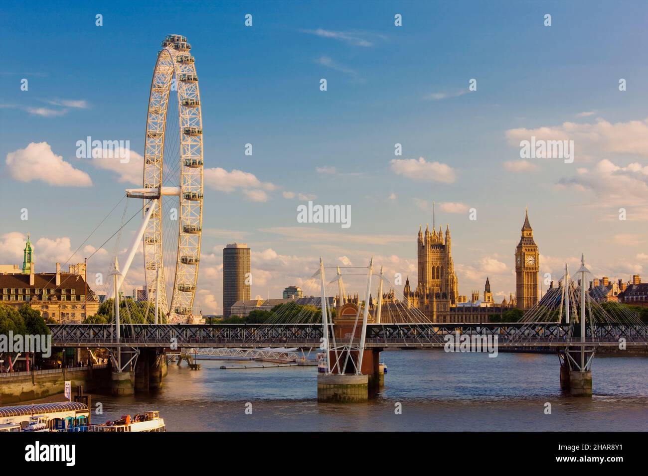 The London Eye, chambres du Parlement et de la Tamise, Londres, Royaume-Uni Banque D'Images