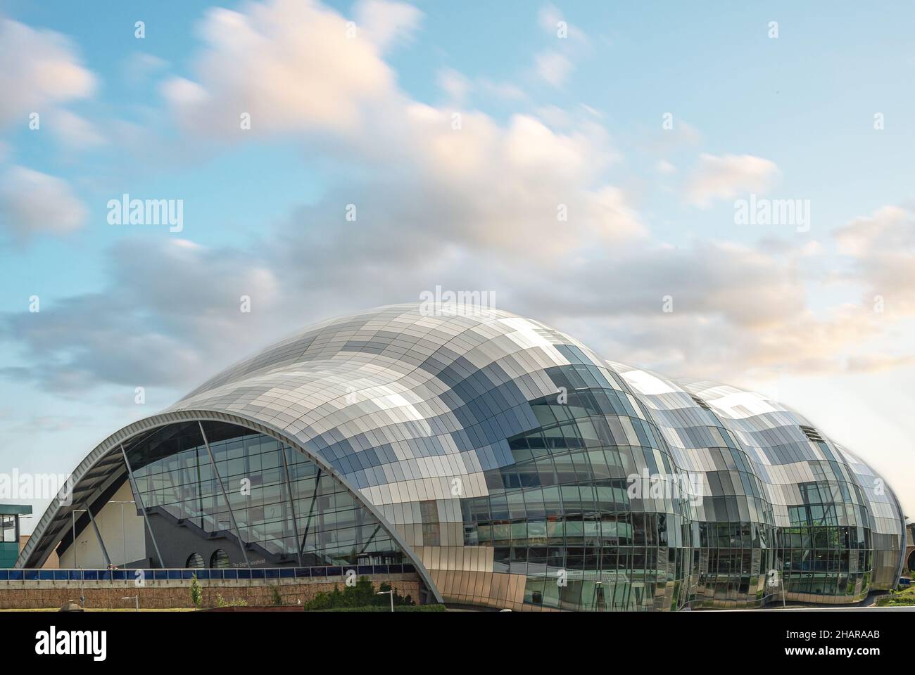 Salle de concert sage Gateshead, Angleterre du Nord, Royaume-Uni au crépuscule Banque D'Images