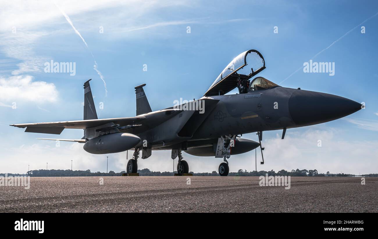 Un avion F15C Eagle affecté au 159th Fighter Squadron, à la base de la Garde nationale aérienne