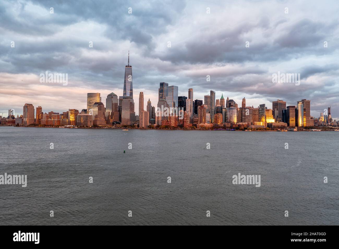 Vue aérienne de Manhattan au coucher du soleil, prise depuis Jersey City Banque D'Images