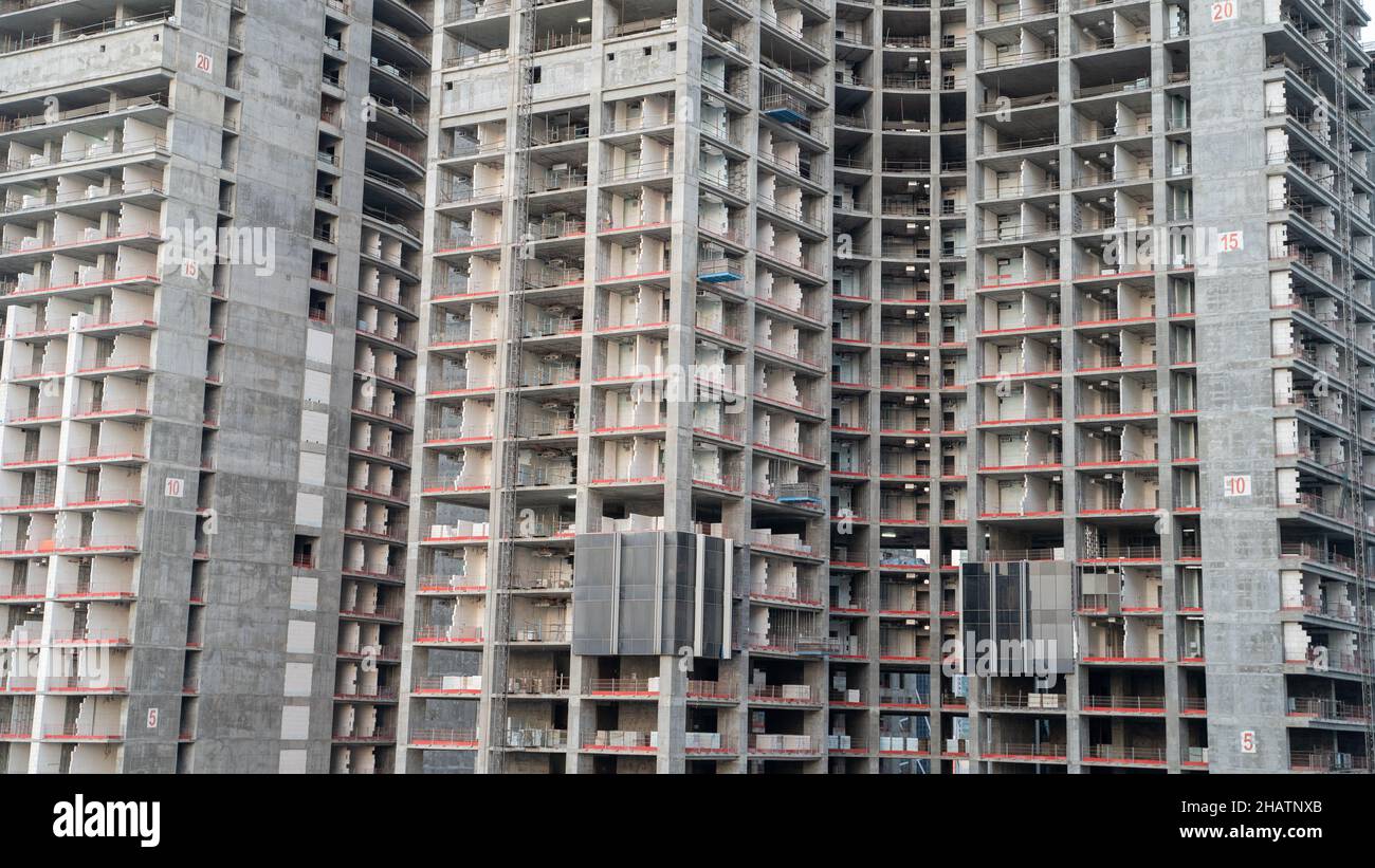 Vue sur la construction d'appartements sur plusieurs étages au qatar Banque D'Images