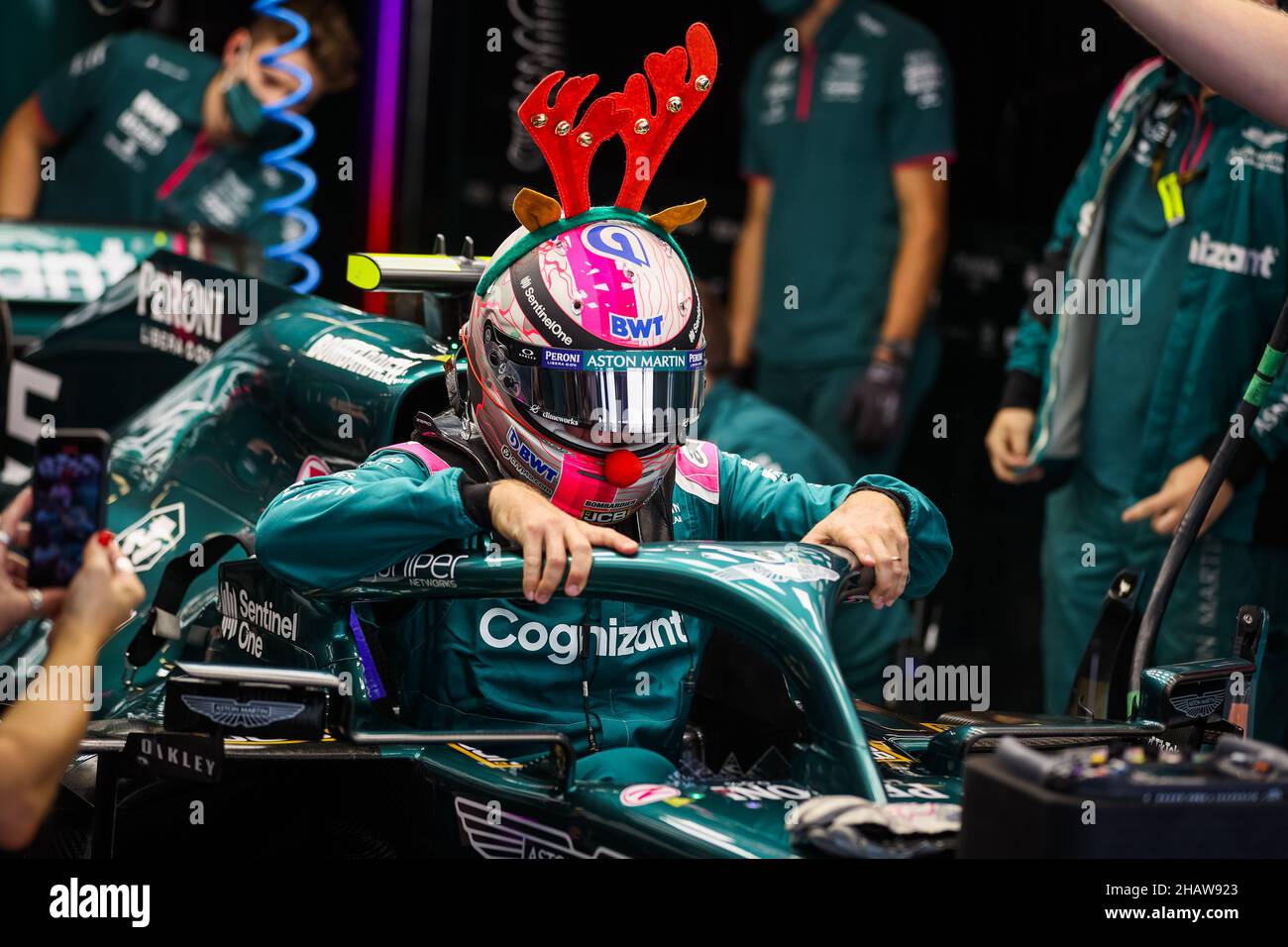 05 VETTEL Sebastian (ger), Aston Martin F1, portrait lors des 2021 tests post-saison du 14 au 15 décembre 2021 sur le circuit Yas Marina, à l'île Yas, Abu Dhabi - photo : Antonin Vincent/DPPI/LiveMedia Banque D'Images