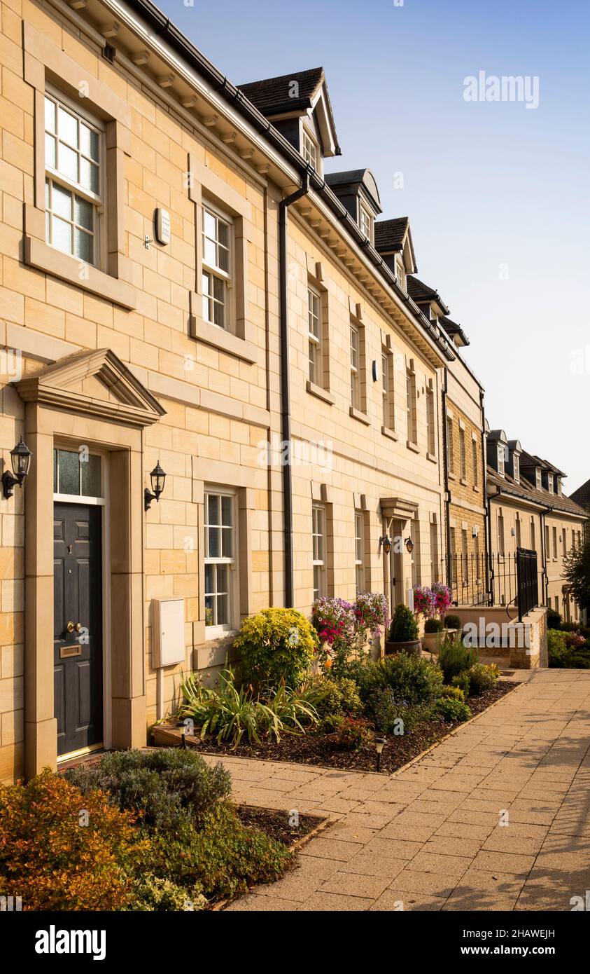 Royaume-Uni, Angleterre, Lincolnshire Stamford, Danegeld place, maisons modernes construites dans des matériaux et un style traditionnels Banque D'Images