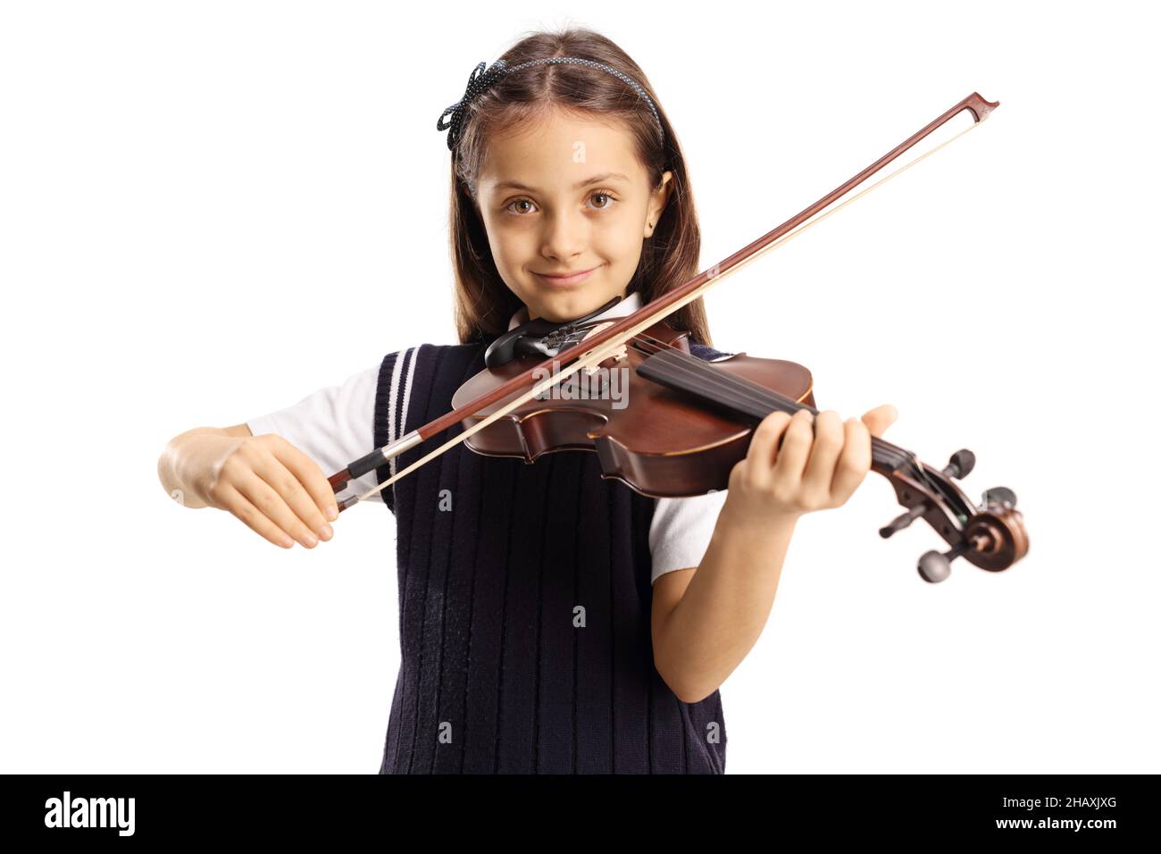 Gros plan portrait d'une écolière jouant un violon isolé sur fond blanc Banque D'Images