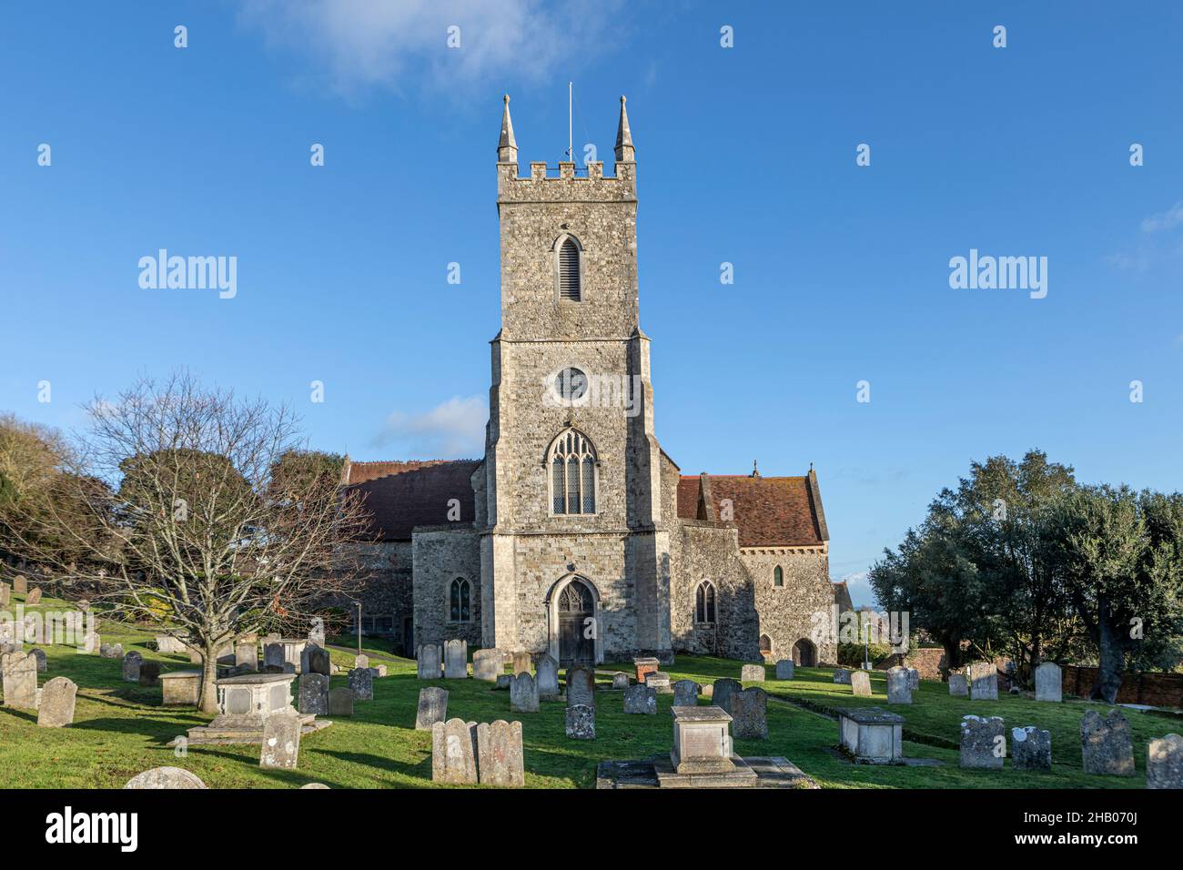 Eglise et cimetière St Leonards, Hythe, Kent, Royaume-Uni Banque D'Images