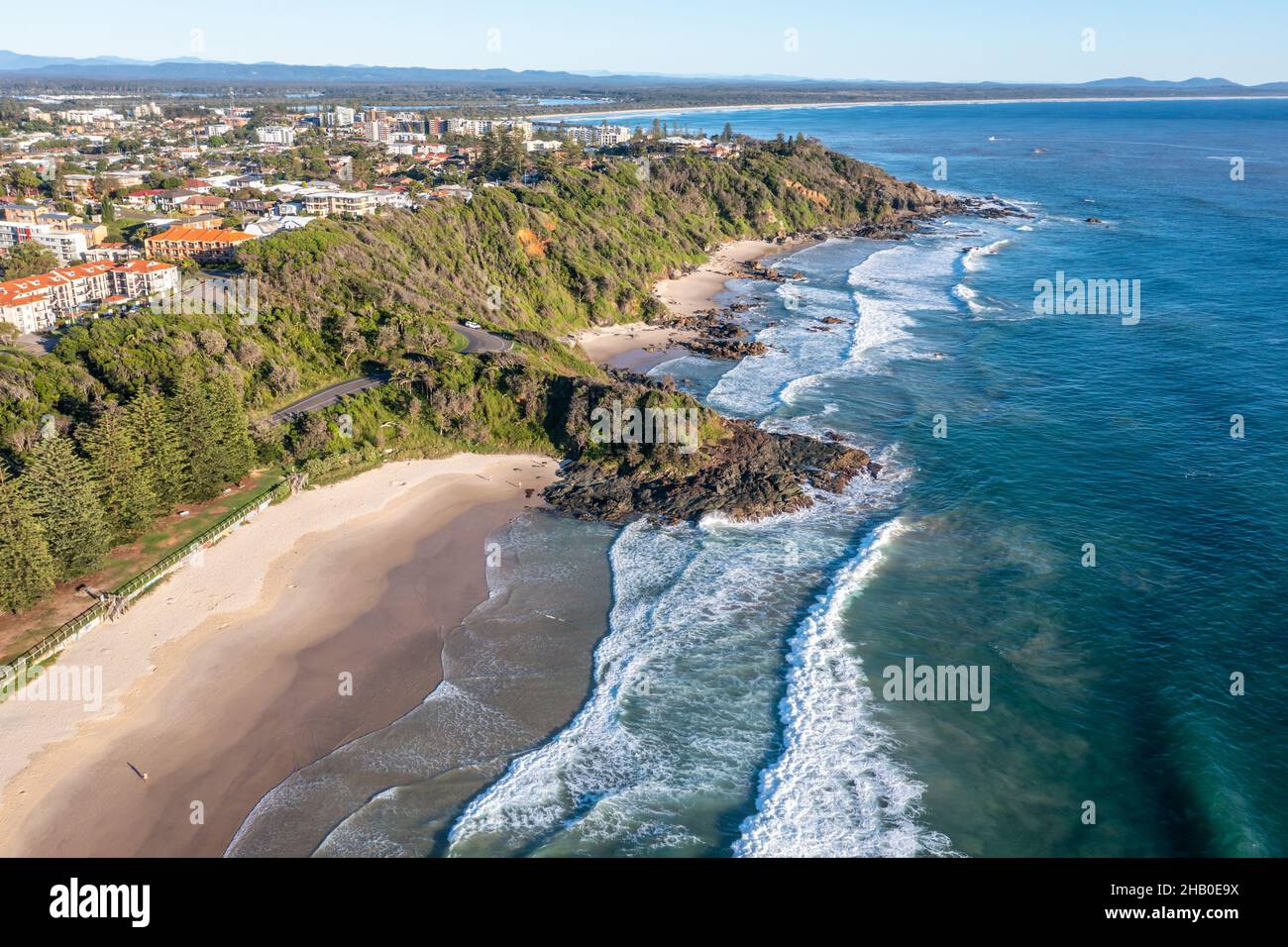 Vue aérienne de la plage de Flyns et de Rocky Beach à Port Macquarie sur la côte mi-nord de la Nouvelle-Galles du Sud.Australie Banque D'Images