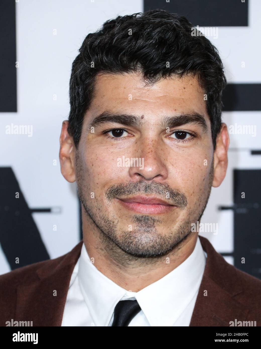 Hollywood, États-Unis.15th décembre 2021.HOLLYWOOD, LOS ANGELES, CALIFORNIE, États-Unis - DÉCEMBRE 15 : l'acteur américain Raúl Castillo (Raul Castillo) portant Ted Baker arrive à la première de Los Angeles de 'Mother/Android' de Hulu, tenue à NeueHouse Los Angeles le 15 décembre 2021 à Hollywood, Los Angeles, Californie, États-Unis.(Photo de Xavier Collin/image Press Agency/Sipa USA) crédit: SIPA USA/Alay Live News Banque D'Images