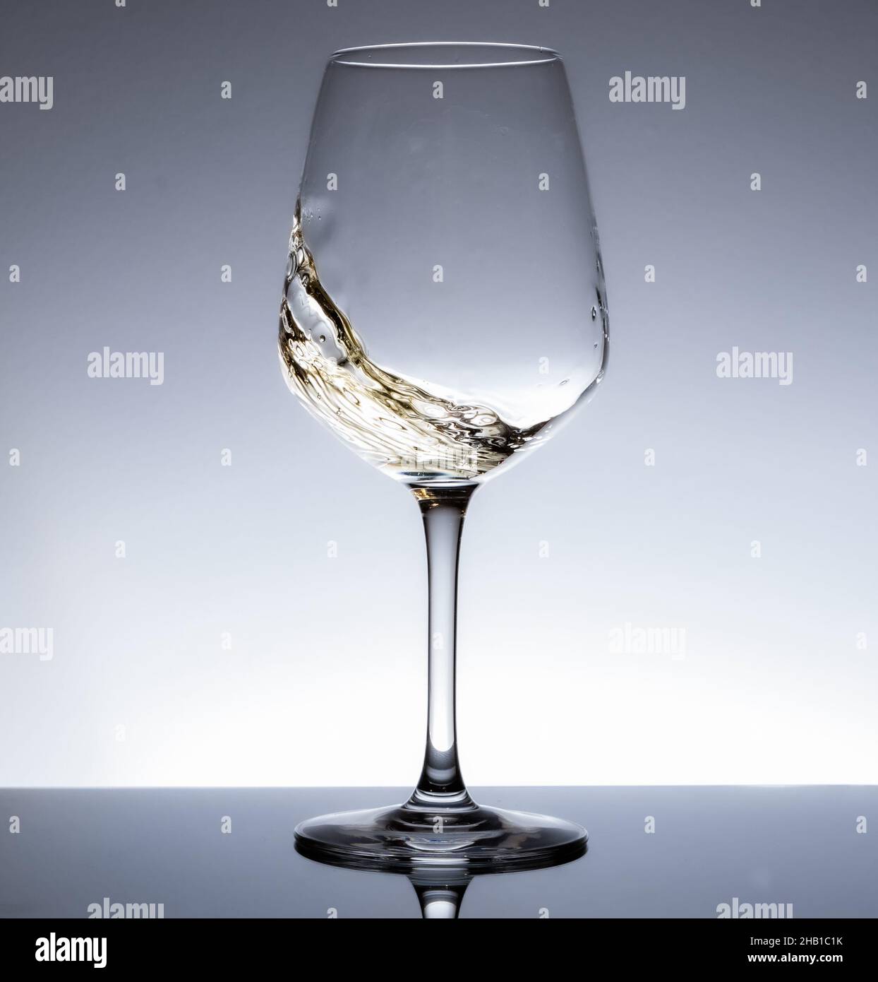 copa de vino blanco Banque D'Images