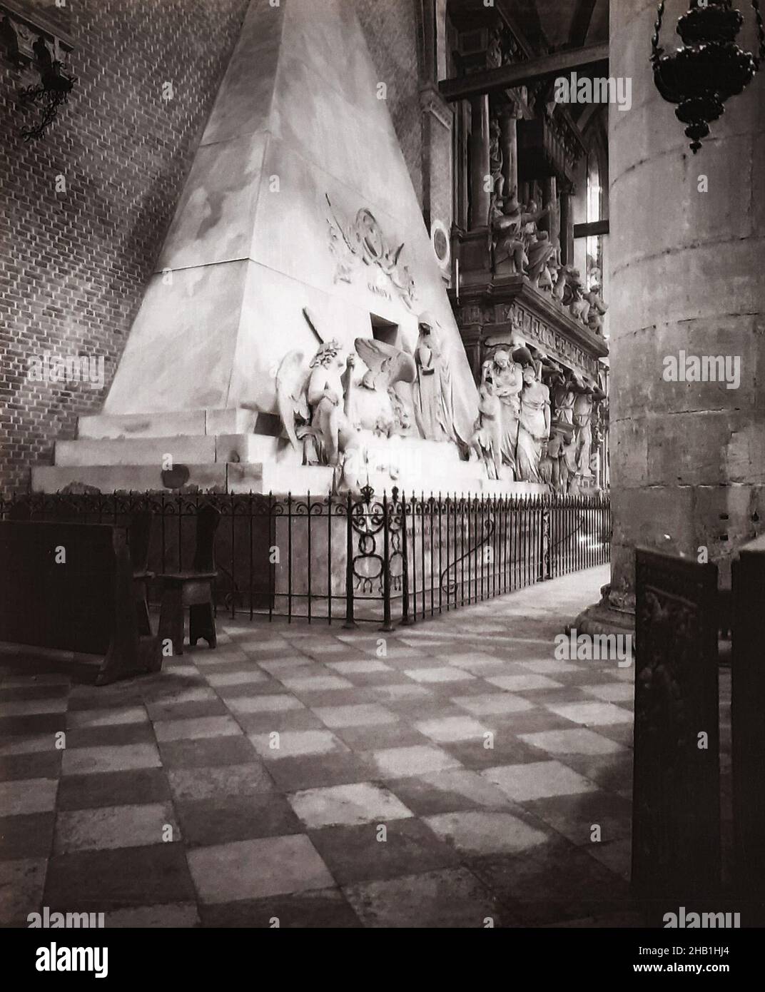 Tombe d'Antonio Canova dans l'église de Frari, Venise Banque D'Images