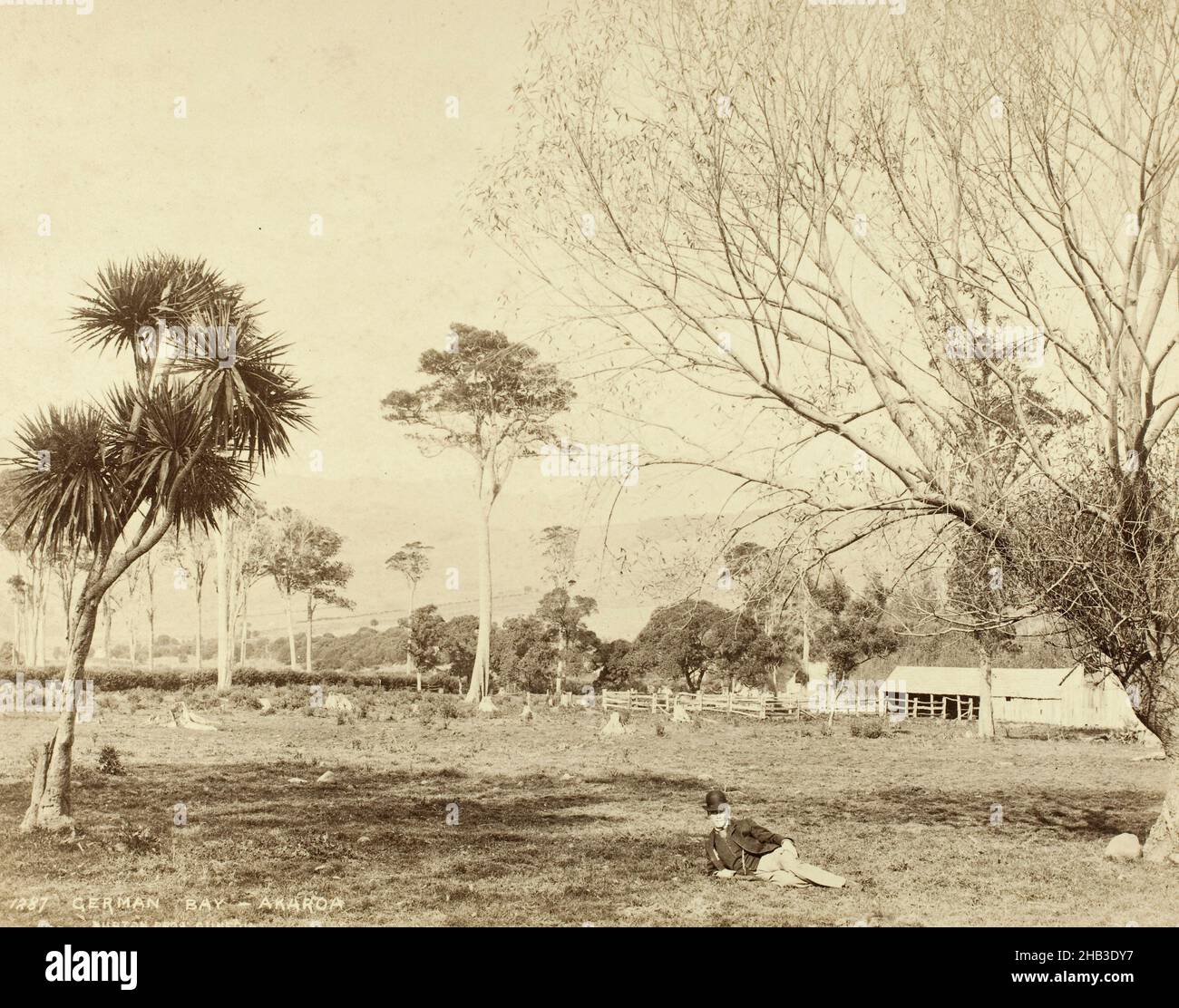German Bay - Akaroa, studio Burton Brothers, vers 1886, Akaroa Banque D'Images