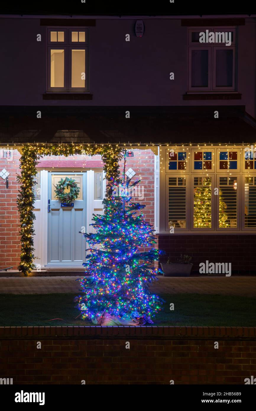 Décorations de maison de Noël.Twyford, Banbury, Oxfordshire, Angleterre Banque D'Images