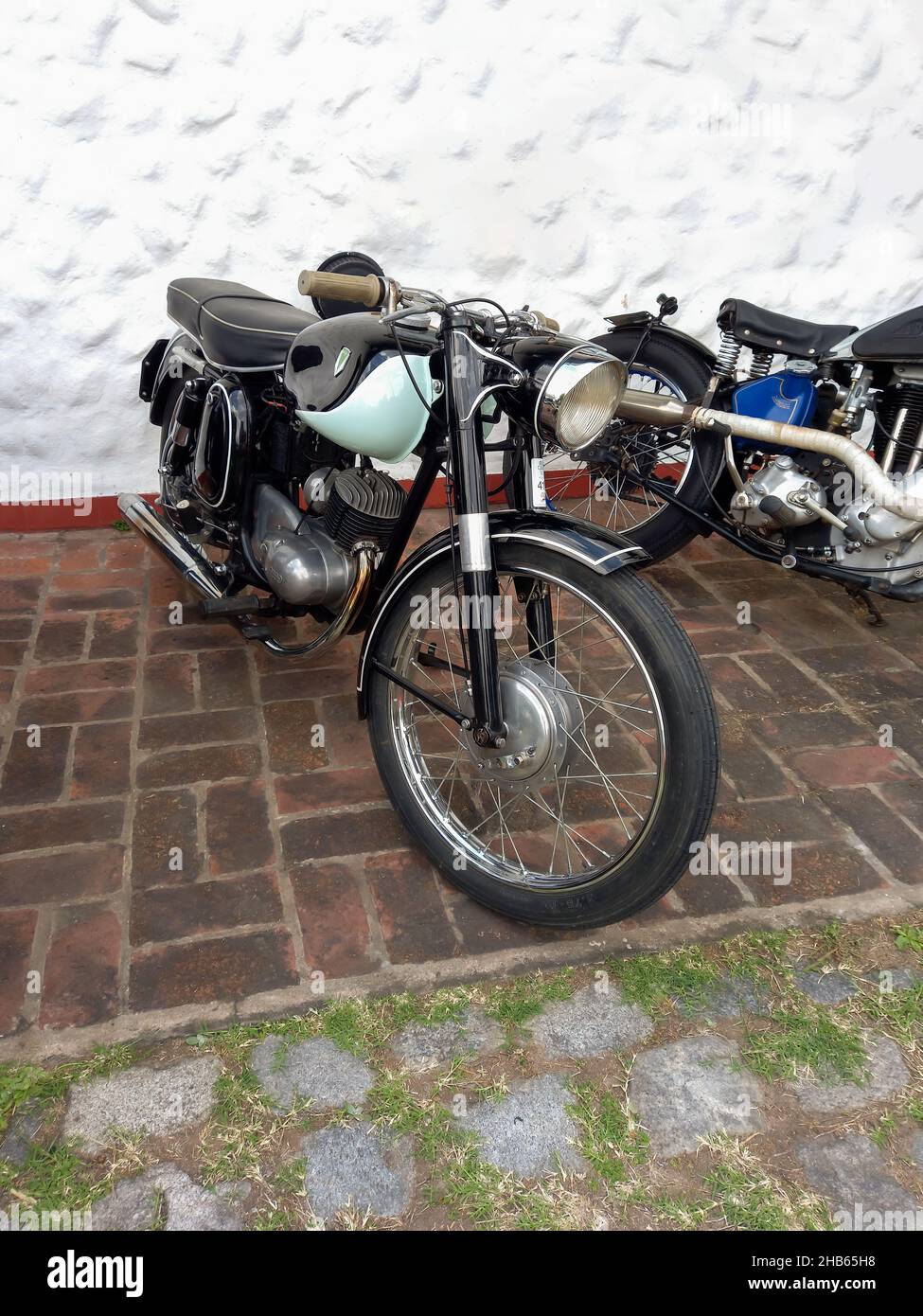 LOMAS DE ZAMORA - BUENOS AIRES, ARGENTINE - 05 décembre 2021: Photo d'une moto Auto Union DKW RT 175 1954-1958.CASEAA 2021 classiques. Banque D'Images