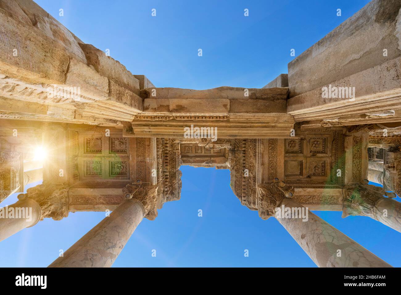 Plafond de la Bibliothèque de Celsus dans la ville antique d'Éphèse.Ephèse était une ville dans le sud-ouest de Selcuk d'aujourd'hui dans la province d'Izmir, en Turquie. Banque D'Images