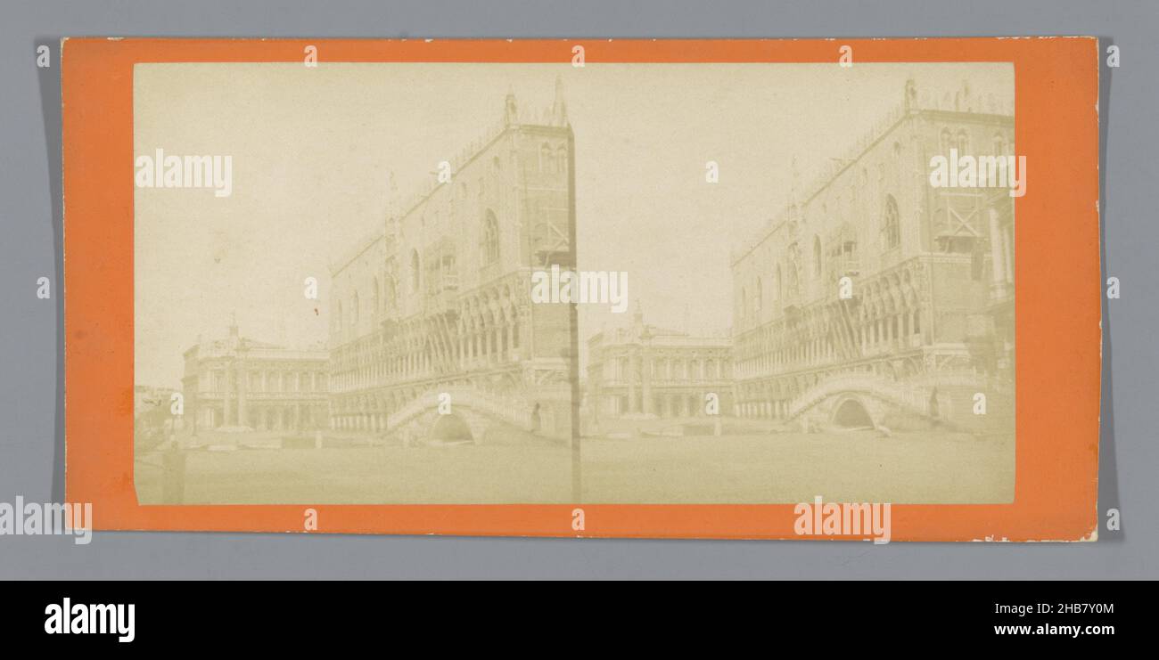 Façade latérale du Palais des Doges à Venise, anonyme, Venise, c.1850 - c.1880, carton, imprimé albumine, hauteur 85 mm × largeur 170 mm Banque D'Images