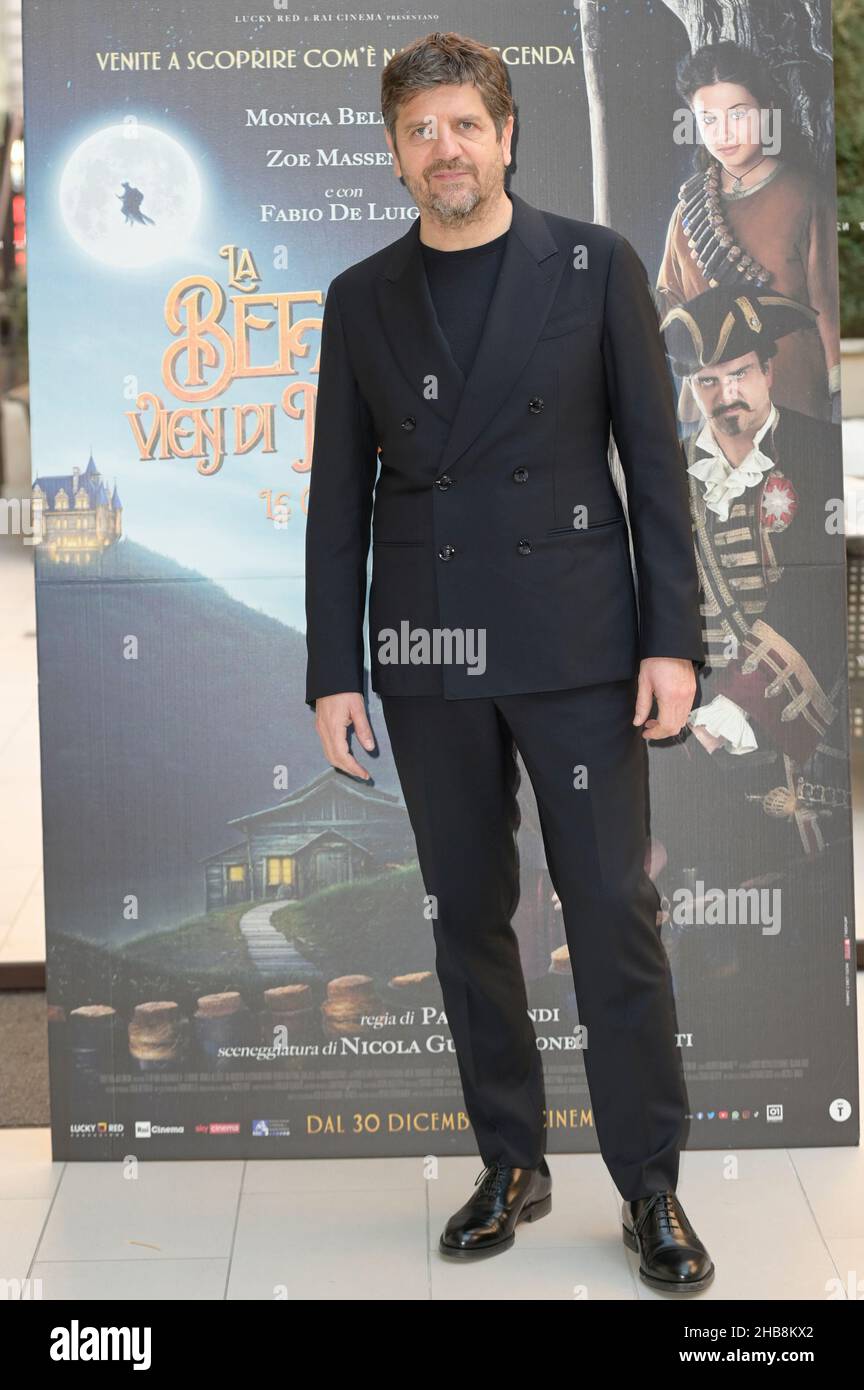 Rome, Italie.17th décembre 2021.Fabio de Luigi assiste au photocall du film la Befana vien di notte 2 le origini au Visconti Palace le Meridien Hotel.Crédit : SOPA Images Limited/Alamy Live News Banque D'Images