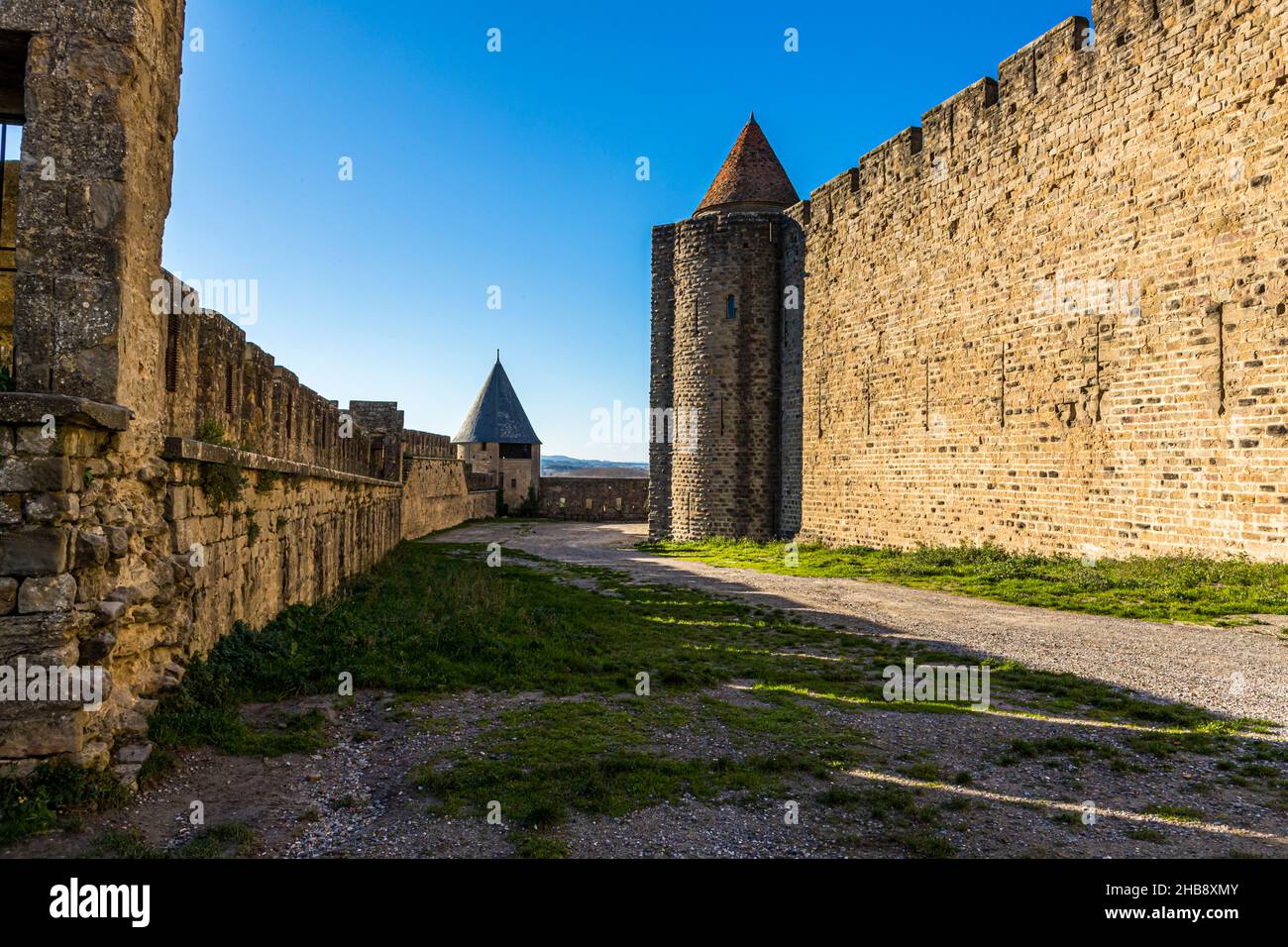 Forteresse médiévale située sur une colline de la vieille ville, appelée Cité de Carcassonne. Carcassonne, France Banque D'Images