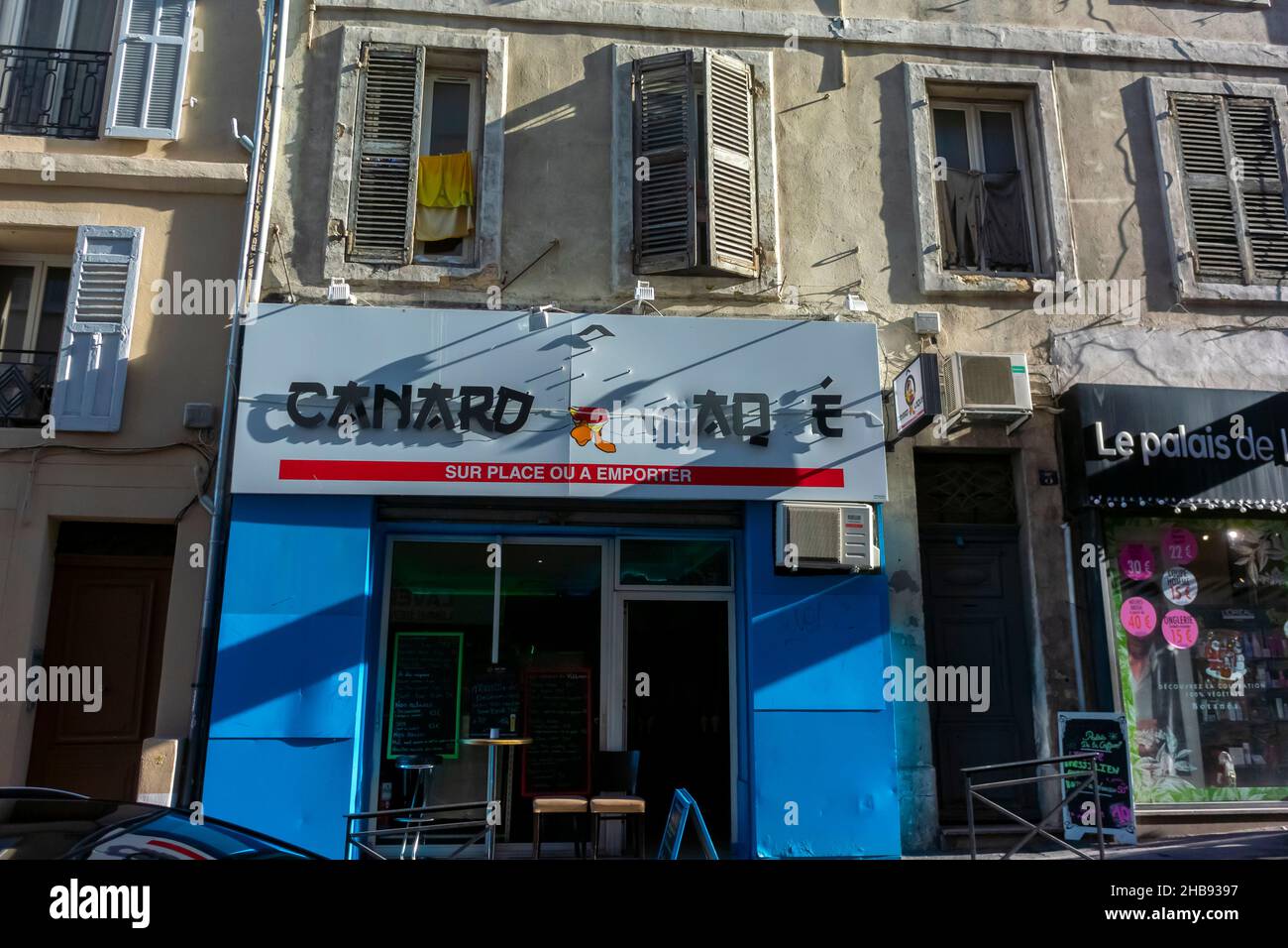 Marseille, France, Street Scenes, Vieux magasins, restaurant chinois « Canard Laque » Banque D'Images