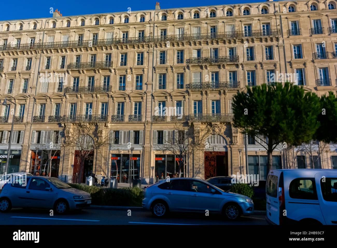 Marseille, France, scènes de rue, façade, Vieux Appartements façades de bâtiments près de Port Banque D'Images