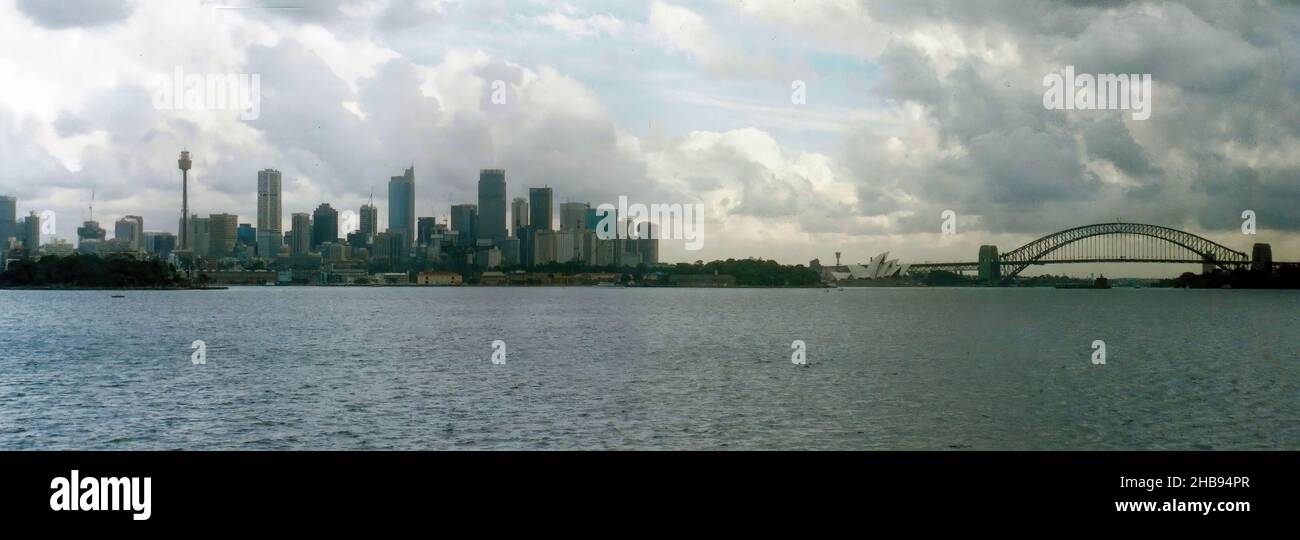 La ligne d'horizon urbaine et le front de mer de Sydney en Australie Banque D'Images