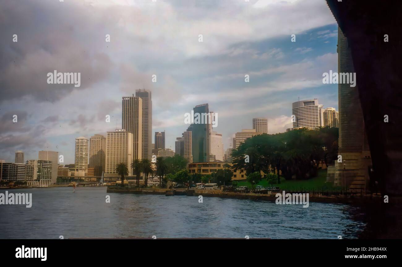 La ligne d'horizon urbaine et le front de mer de Sydney en Australie Banque D'Images
