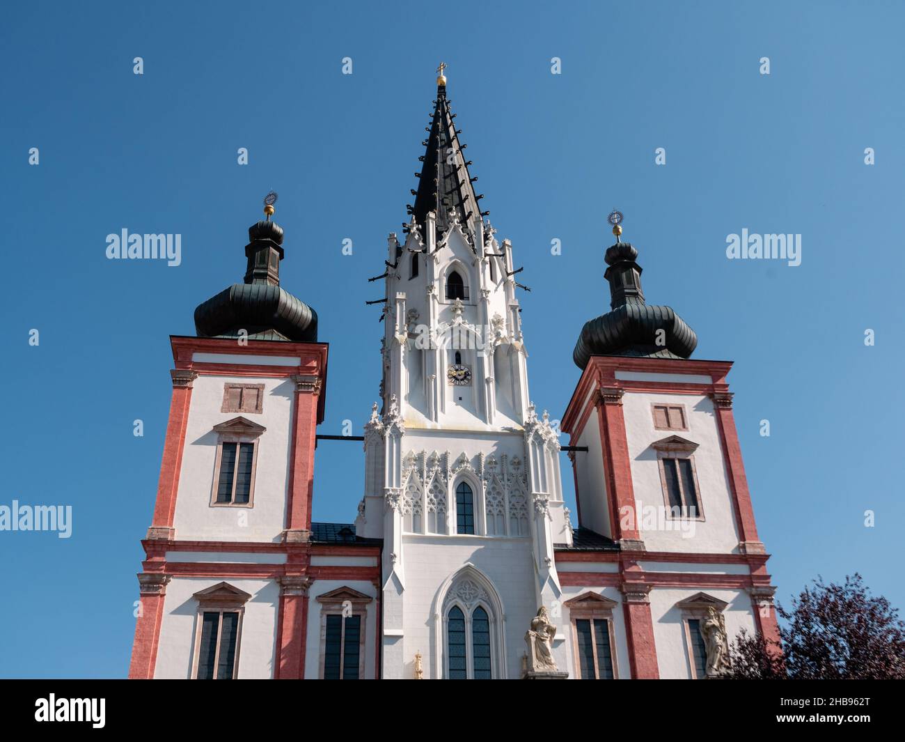 Mariazell Basilica Gothique un sanctuaire baroque Eglise Maria Geburt en Styrie, Autriche façade extérieure Banque D'Images