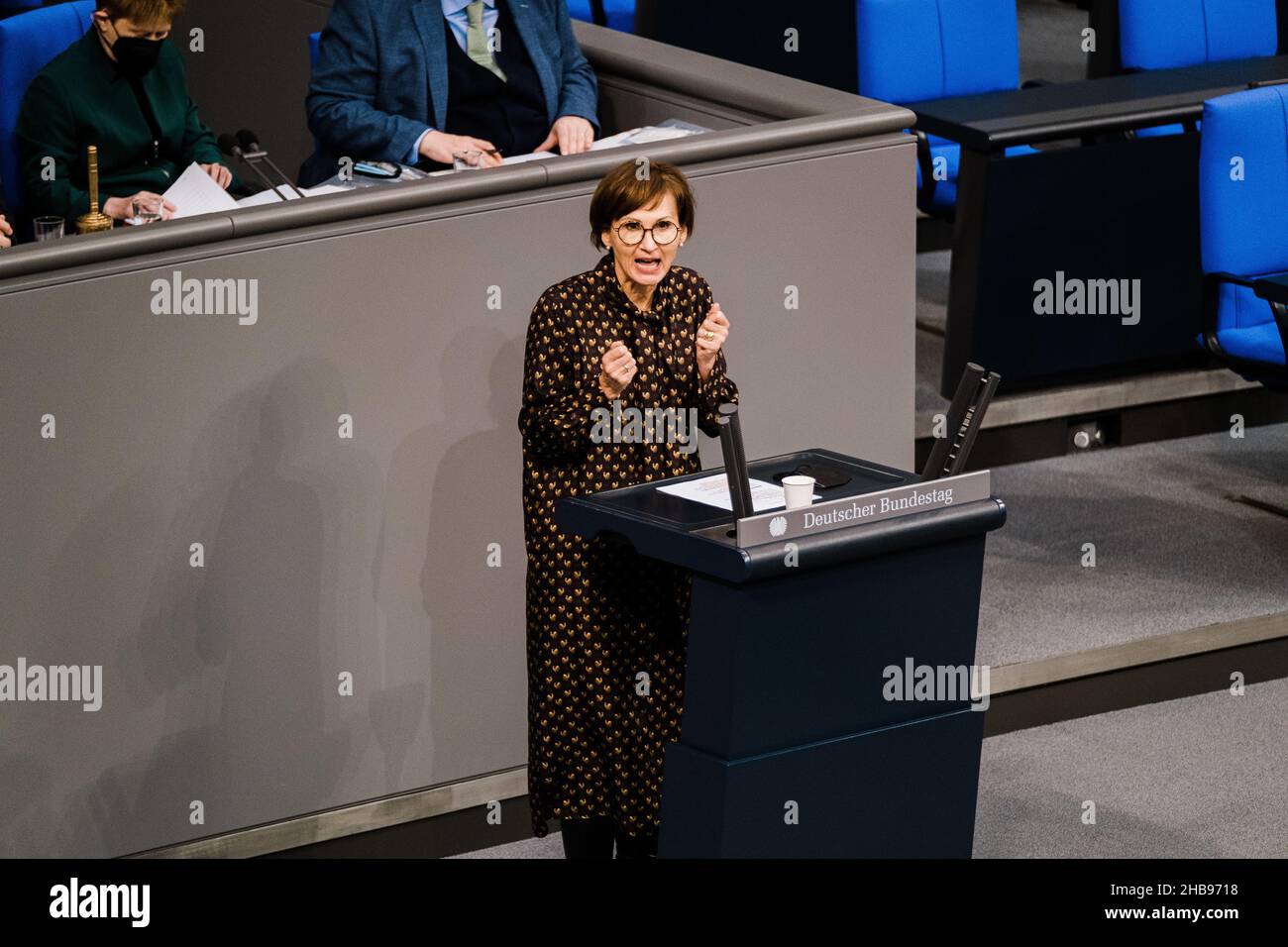 Berlin, Allemagne.16th décembre 2021.Bettina Stark-Watzinger, économiste et politicien allemand du Parti démocratique libre, FDP.(Credit image: © Ralph Pache/PRESSCOV via ZUMA Press Wire) Banque D'Images