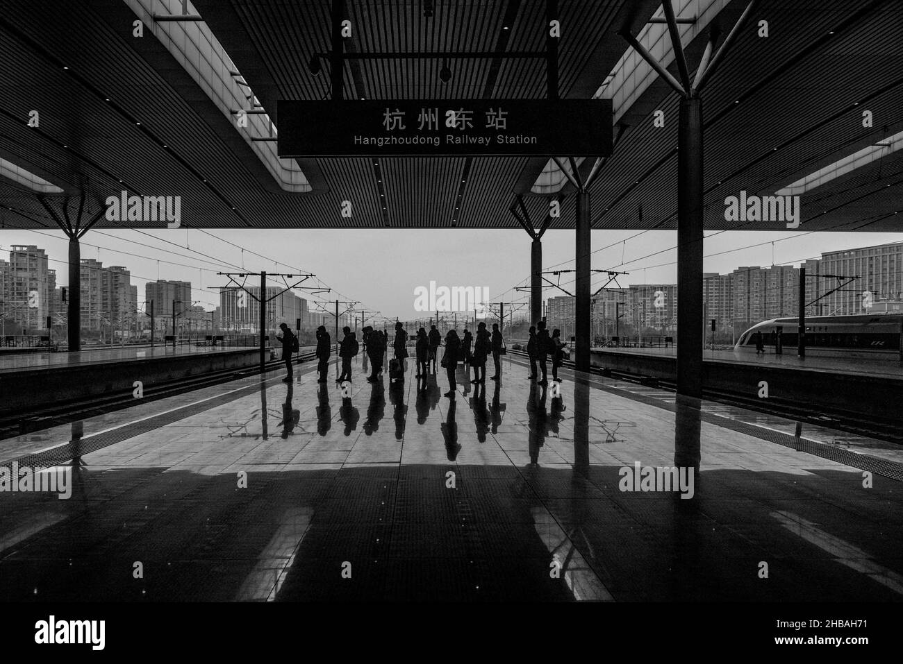 Février 2019.La gare de Hangzhou est située dans le quartier de Shangcheng, Hangzhou, dans la province chinoise du Zhejiang.La station est classée première classe Banque D'Images