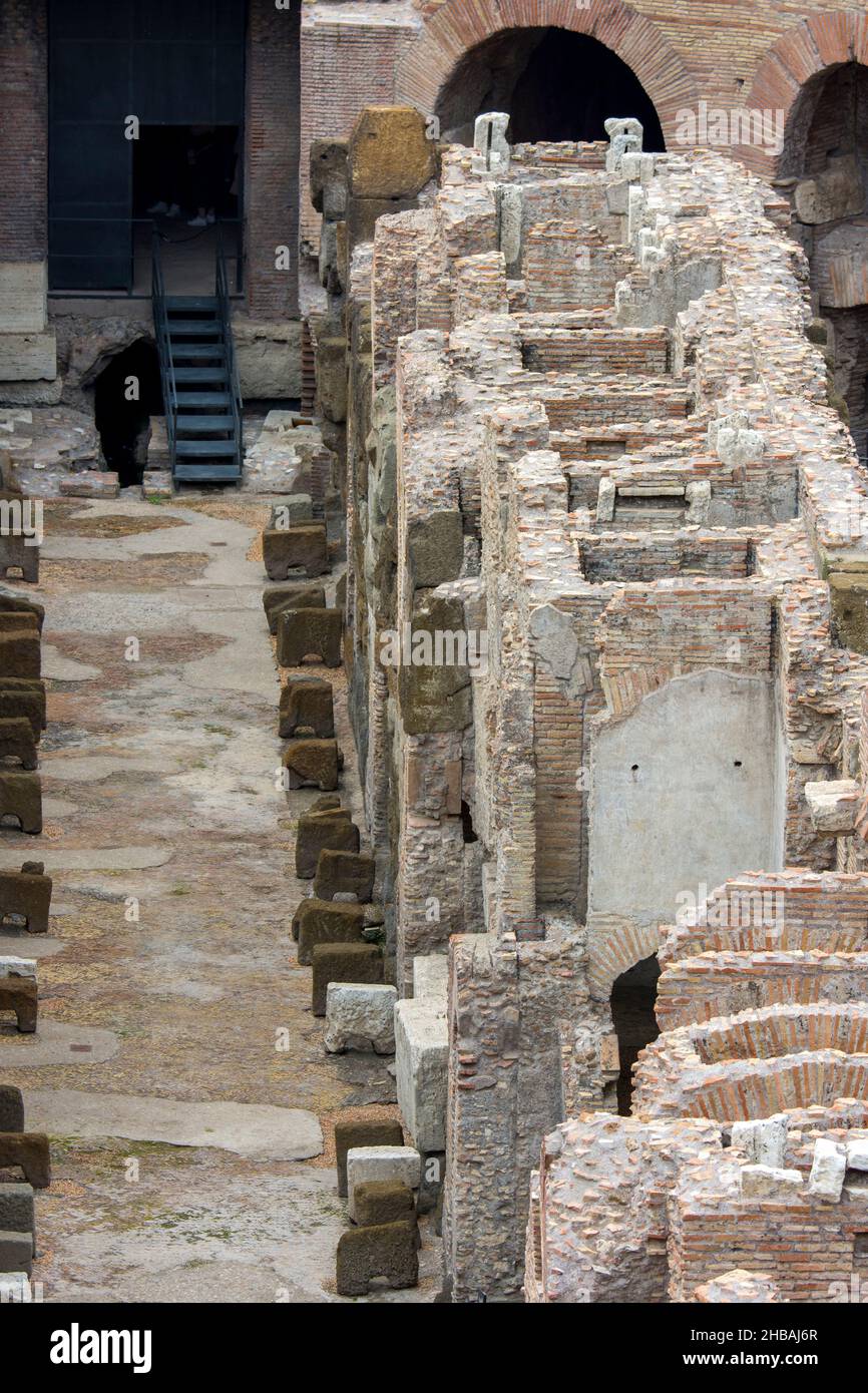 Vues et détails du monument du colisée de rome en Italie Banque D'Images