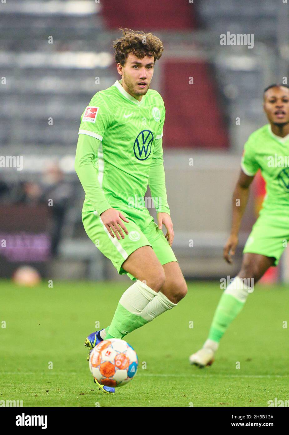 Luca Waldschmidt, WOB 7 dans le match FC BAYERN MÜNCHEN - VFL WOLFSBURG 4-0 1.Ligue allemande de football le 17 décembre 2021 à Munich, Allemagne.Saison 2021/2022, match jour 17, 1.Bundesliga, FCB, München,17.balise Spieltag.FCB © Peter Schatz / Alamy Live News - LA RÉGLEMENTATION DFL INTERDIT TOUTE UTILISATION DE PHOTOGRAPHIES comme SÉQUENCES D'IMAGES et/ou QUASI-VIDÉO - Banque D'Images