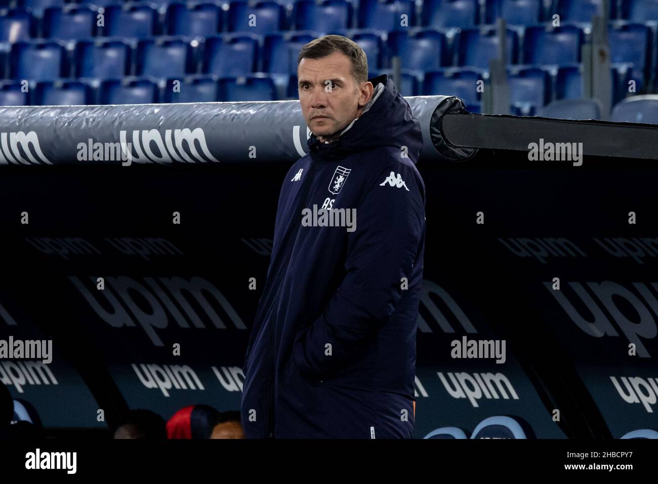 Rome, Italie.17th décembre 2021.Andriy Shevchenko entraîneur de Gênes en action pendant la série italienne Un match de football entre SS Lazio et Gênes CFC au stade olympique.Credit: Cosimo Martemucci / Alamy Live News Banque D'Images